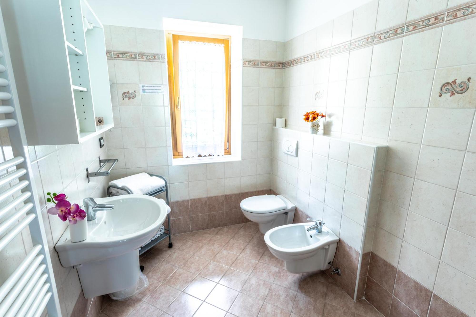 Le Terrazze Sul Lago - Ledro House Pieve Di Ledro Pokój zdjęcie